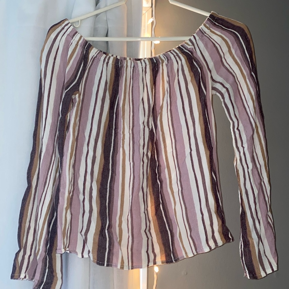 Aeropostal Off-The-Shoulder Long Sleeved Shirt